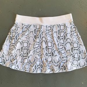 Sofibella tennis skirt. Sz S